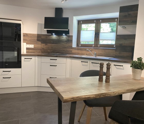 moderne Küche, © Ferienwohnung im Brohlbachtal moderne Küche, © Ferienwohnung im Brohlbachtal