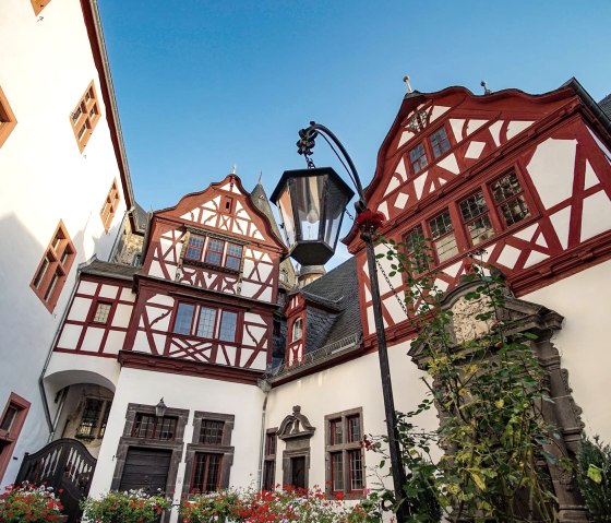 Fachwerk am Schloss Bürresheim, © Foto: Laura Rinneburger, Quelle: Touristik-Büro Vordereifel Fachwerk am Schloss Bürresheim, © Foto: Laura Rinneburger, Quelle: Touristik-Büro Vordereifel