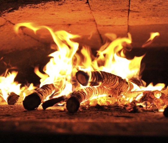 Sauerteigbrot mit dem Geschmack von Holzofenglut, © Christoph Gerhartz Sauerteigbrot mit dem Geschmack von Holzofenglut, © Christoph Gerhartz