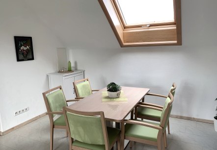 Esstisch, © Ferienwohnung ,,Auf der Heg" Esstisch, © Ferienwohnung ,,Auf der Heg"