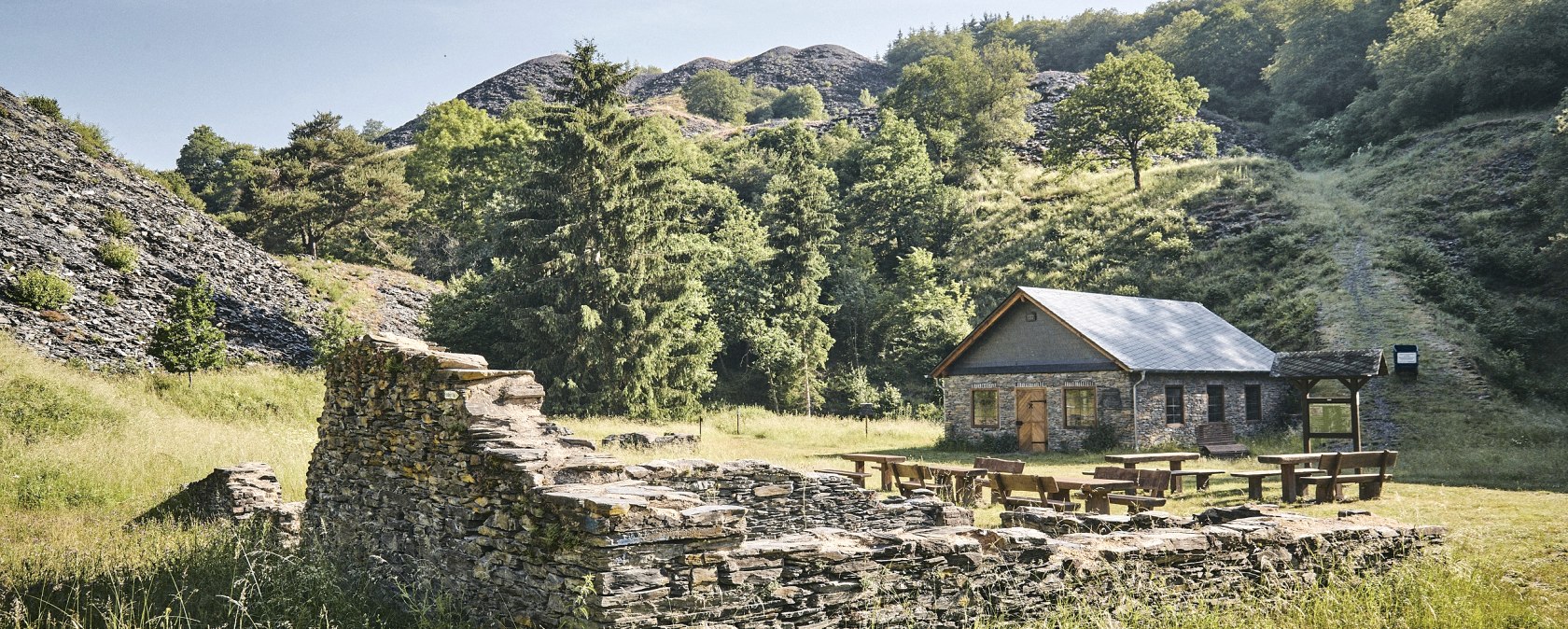 Maison à fendre sur le Herrenwiese, © Schieferland Kaisersesch, Marco Rothbrust Maison à fendre sur le Herrenwiese, © Schieferland Kaisersesch, Marco Rothbrust