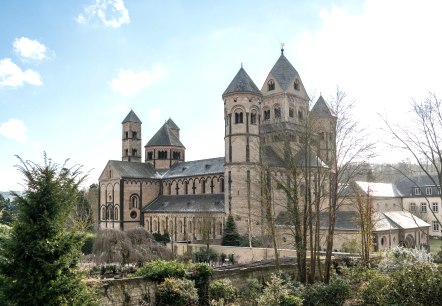Abteikirche Maria Laach, Außenansicht, © Eifel Tourismus GmbH, D. Ketz Abteikirche Maria Laach, Außenansicht, © Eifel Tourismus GmbH, D. Ketz