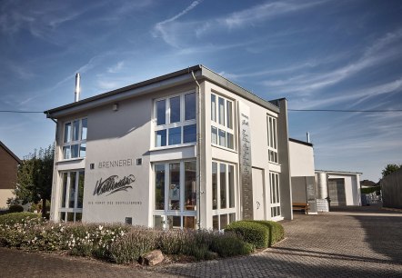 Außenansicht Gebäude, © Brennerei Hubertus Vallendar Außenansicht Gebäude, © Brennerei Hubertus Vallendar