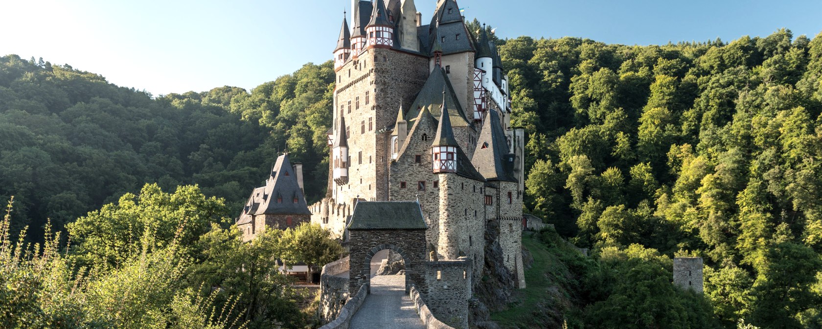 Weg zur Burg Eltz, &copy; Rheinland-Pfalz Tourismus GmbH, D. Ketz
