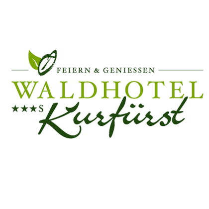 Ein elegantes Logo des Waldhotels Kurfürst. Es vermittelt eine einladende Atmosphäre für Erholung und Genuss in der Natur.