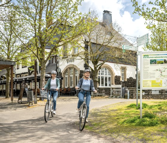 Maifeld-Radwanderweg, à la gare de Polch, © Eifel Tourismus GmbH, Dominik Ketz