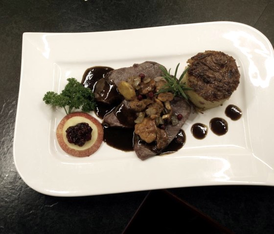 Rehschnitzelchen, &copy; Waldhotel Kurf&uuml;rst