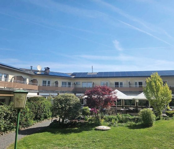 Exterior view garden, &copy; Waldhotel Kurf&uuml;rst