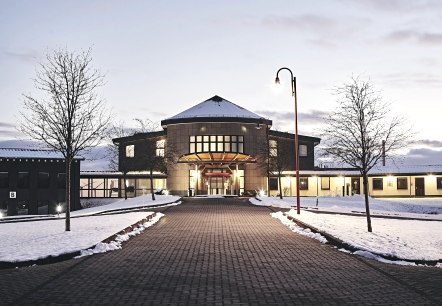 Verwaltungsgeb&auml;ude im Winter, &copy; Schieferland Kaisersesch