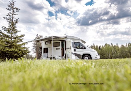 Wohnmobil, &copy; Andrey Armyagov &ndash; stock.adobe.com