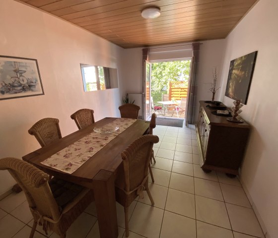 Esszimmer, &copy; Christel Sesterhenn