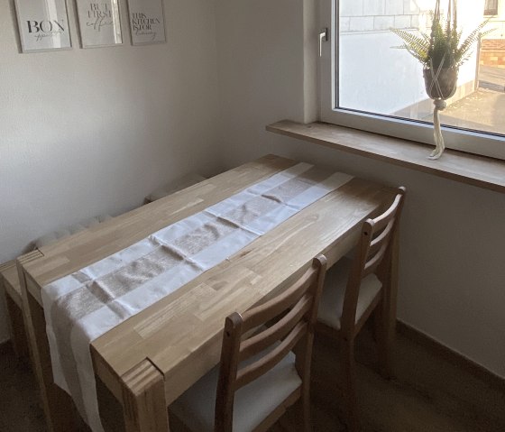 Esstisch, &copy; Ferienhaus Eifelzeit, Anita Heege