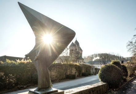 Sonnenaufgang an der Abteikirche Maria Laach, &copy; Eifel Tourismus GmbH, D. Ketz