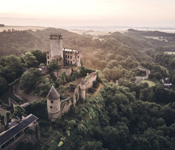 Burg Pyrmont, © Schieferland Kaisersesch, Marco Rothbrust