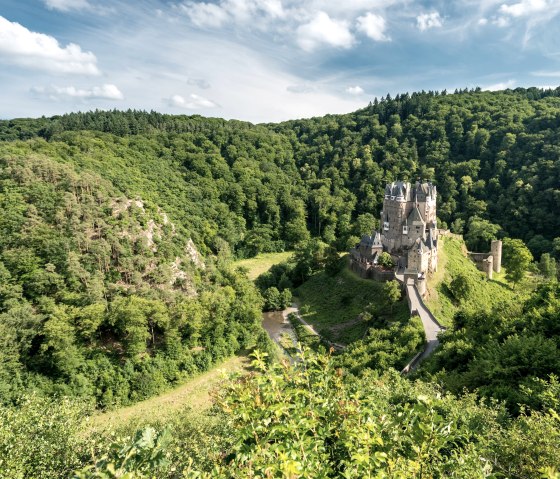 M&auml;rchenburg mitten im Wald: Burg Eltz, &copy; Rheinland-Pfalz Tourismus GmbH, D. Ketz