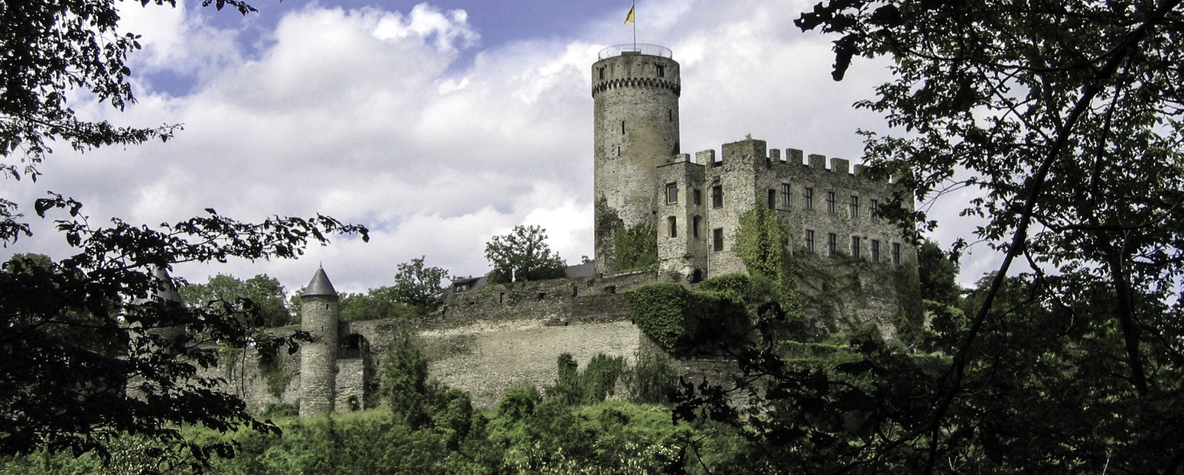 Vue de rêve sur le château médiéval de Pyrmont, © Winfried Lenz
