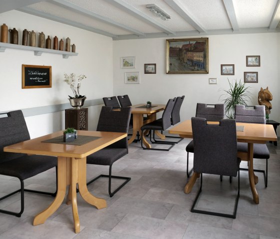 Fr&uuml;hst&uuml;cksraum, &copy; Tr&ouml;ster-Gilles/Dorfkrug Roes