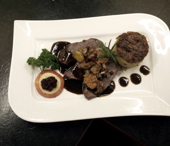 Rehschnitzel, &copy; Waldhotel Kurf&uuml;rst