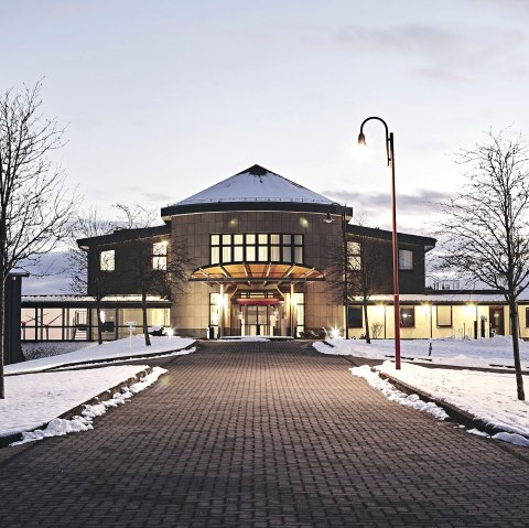Verwaltungsgebäude im Winter, © Schieferland Kaisersesch