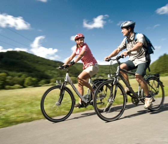 Faire du vélo dans l'Eifel, © Eifel Tourismus GmbH / D. Ketz