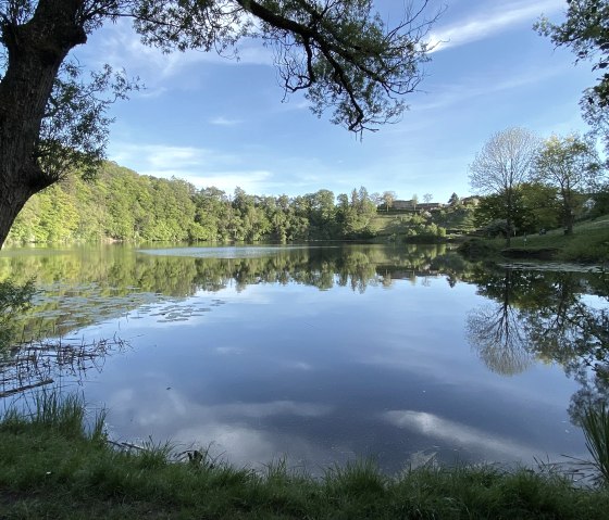 Blick auf das Ulmener Maar, &copy; GesundLand Vulkaneifel GmbH, Carina Wagner
